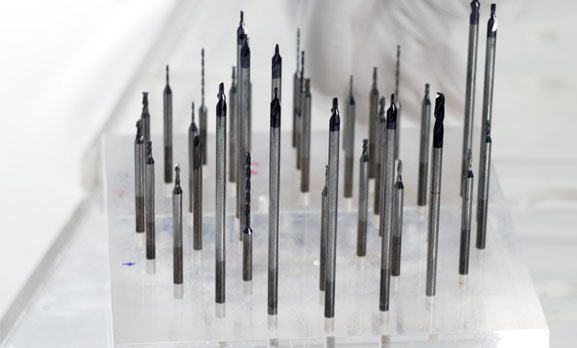Accusharp Cutting Tools: Engineering Micron-Level Precision for Aerospace & Defence Manufacturing